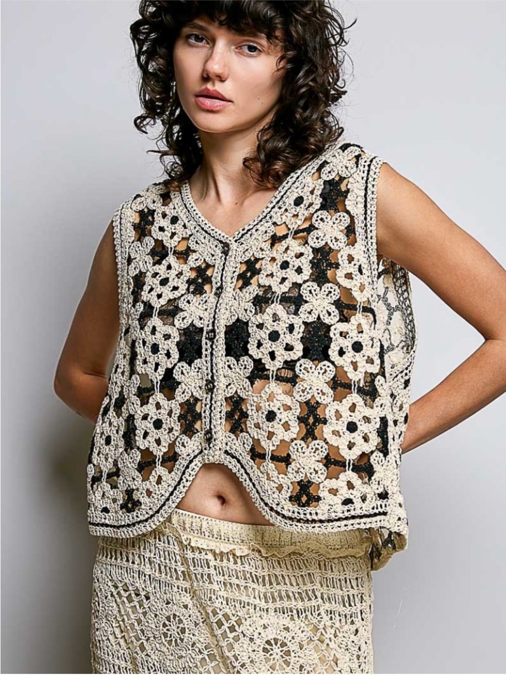 New: POL Black Cream Bohemian Floral Crochet Button Front Vest Tank Top• O/S